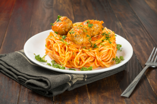 Spaghetti thịt viên tiện lợi sốt kem ngon khó cưỡng!