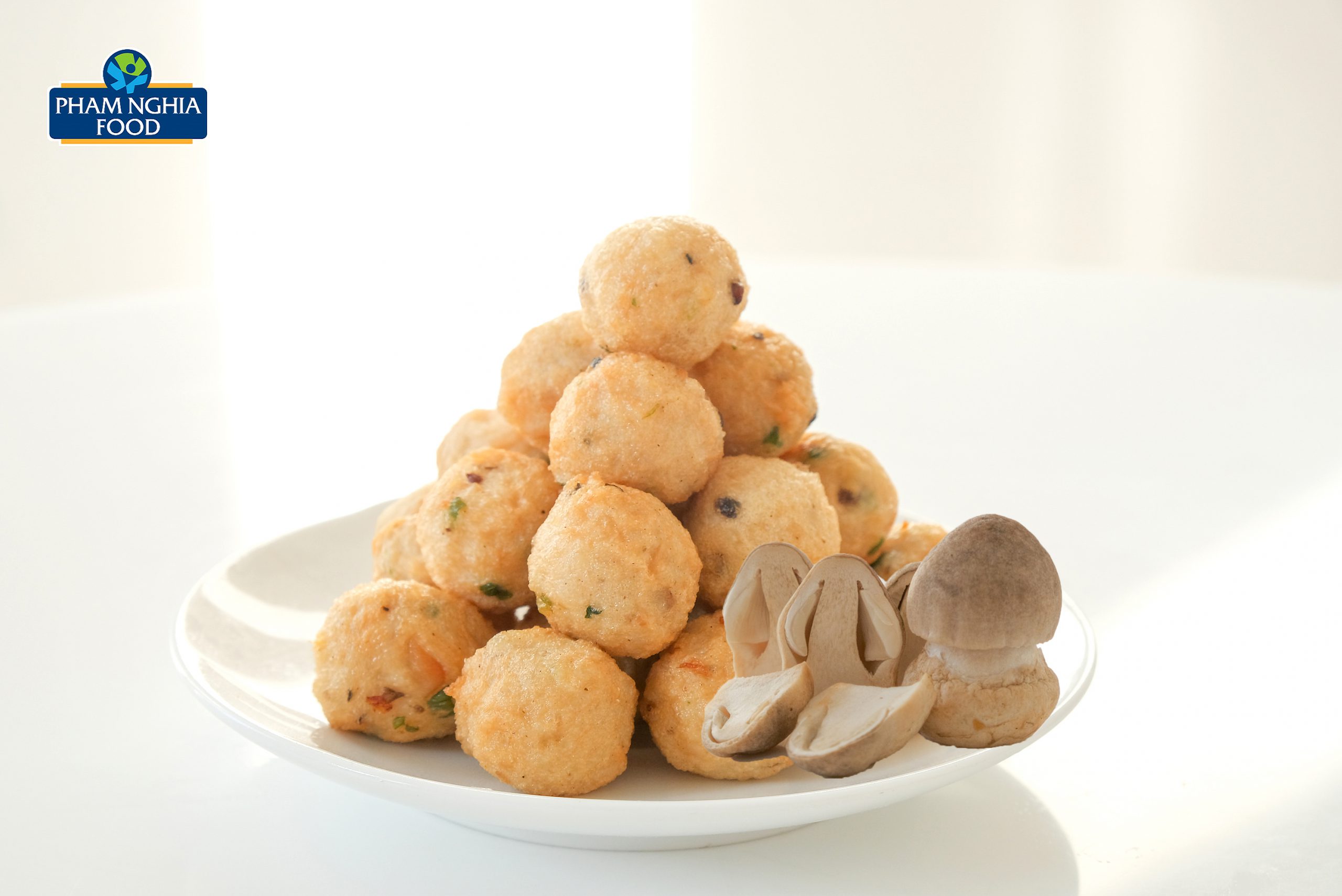 Featherback Fish balls Mixing Straw Mushroom