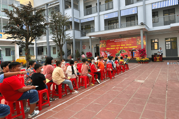 Hơn 100 em nhỏ có hoàn cảnh đặc biệt tham gia chương trình vui xuân do Trung tâm Công tác xã hội TP Cần Thơ tổ chức