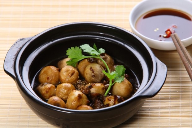Braised Straw Mushrooms