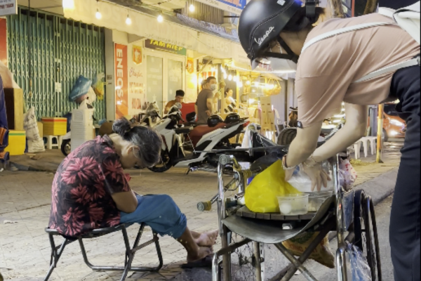 Mỗi tập của seris Chuyện tử tế sẽ mang đến một phần quà khác nhau cho những đối tượng khác nhau.