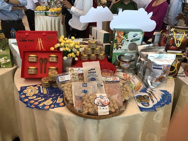 Các sản phẩm của Phạm Nghĩa được trưng bày tại chương trình giao thương