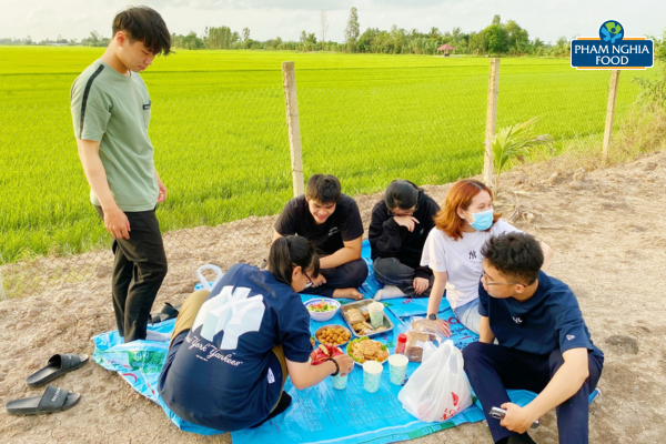 Khung cảnh chill tại vùng nuôi Phạm Nghĩa