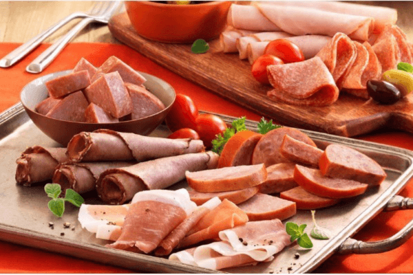 Sử dụng hợp lý, thực phẩm chế biến sẵn vẫn là lựa chọn thông minh cho bữa ăn nhanh