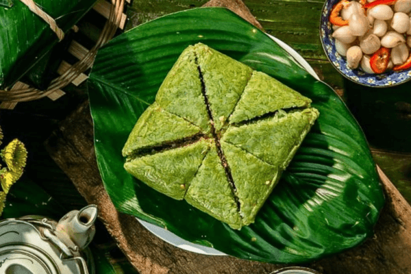 Bánh chưng xanh dẻo thơm, gói trọn hương vị Tết truyền thống