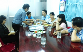 pham-nghia-gioi-thieu-san-pham-voi-saigon-co.op