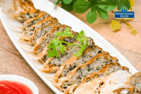 Ốc bươu giàu đạm, ít béo kết hợp cùng cá thát lát – tạo nên Nàng Ốc Phạm Nghĩa bổ dưỡng và mới lạ