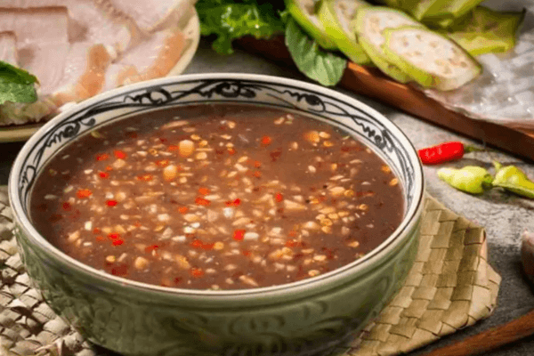 Thịt nướng + sốt me chua cay = combo cuốn hút không lối thoát