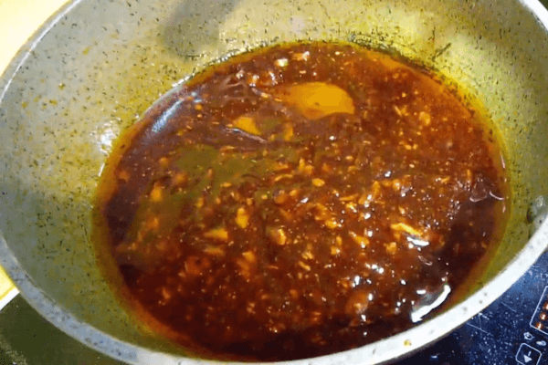 Bước làm nước xốt Thái quyết định trọn vẹn hương vị món ngon