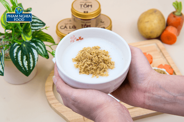 Chà bông nhuyễn mịn, sợi tơi đều, màu sắc tự nhiên – cảm nhận rõ chất lượng ngay khi mở nắp