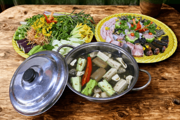 Nhà hàng Cây Bưởi – quán ăn ngon Cần Thơ chuyên món đồng quê và hải sản tươi sống, nổi tiếng bánh khọt