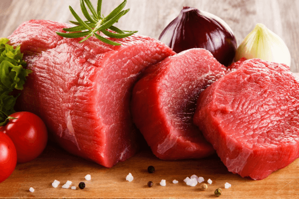 Thịt bò đỏ tươi, thớ nhỏ và đàn hồi tốt – bí quyết giúp cách nấu lẩu thái thêm ngon