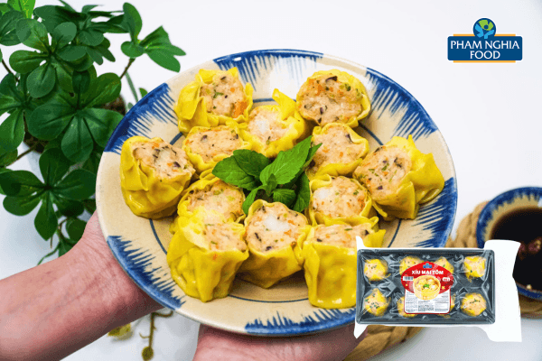 Điểm nổi bật của sản phẩm nằm ở tỷ lệ tôm lên đến 41,5%, mang lại vị ngọt thanh tự nhiên đặc trưng của hải sản